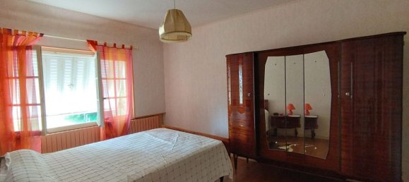 Casa de 3 dormitorios en Champillet, France No. 71914 17