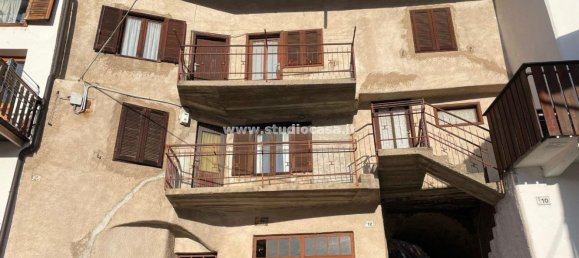 2-salle Appartement à Garniga Terme, Italy No. 28254 6