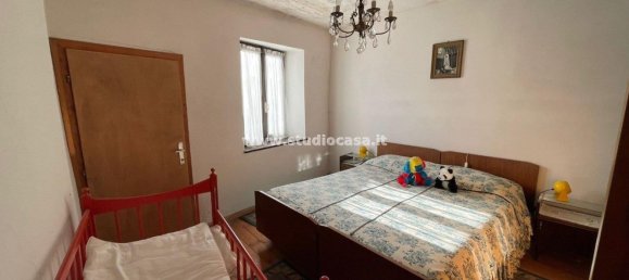 2-salle Appartement à Garniga Terme, Italy No. 28254 13