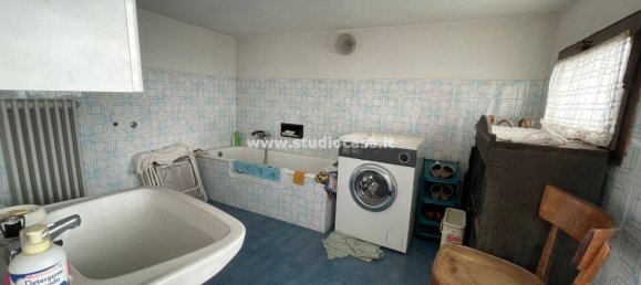 2-salle Appartement à Garniga Terme, Italy No. 28254 14