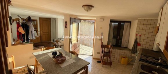 2-salle Appartement à Garniga Terme, Italy No. 28254 10