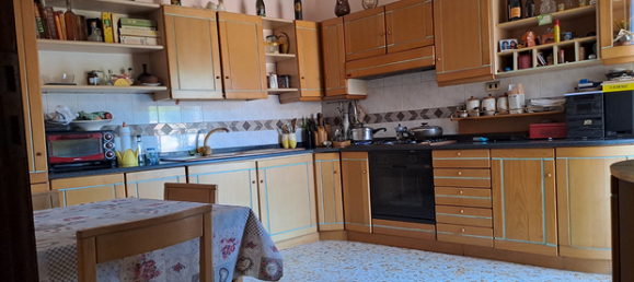 5 rooms Apartment in Parolise, Italy No. 276924 11