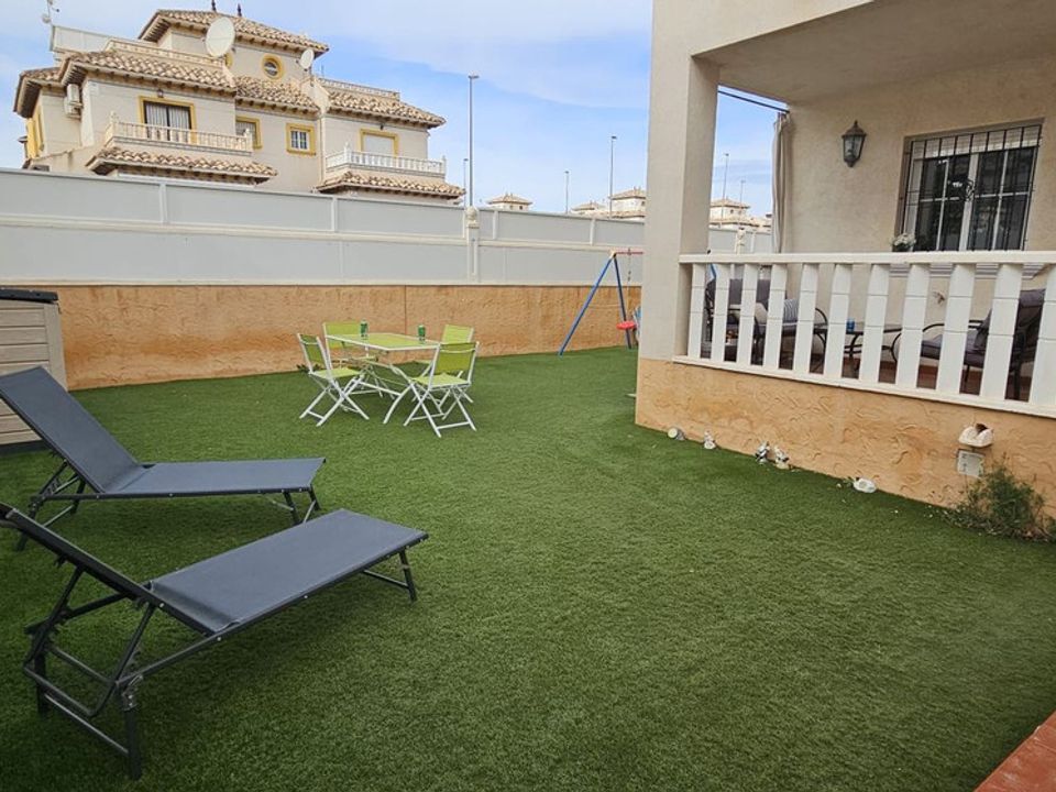 Квартира с 2 спальнями в Кабо Роиг, Испания № 239637