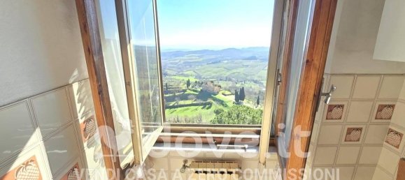 3-salle Penthouse à Montepulciano, Italy No. 26300 23