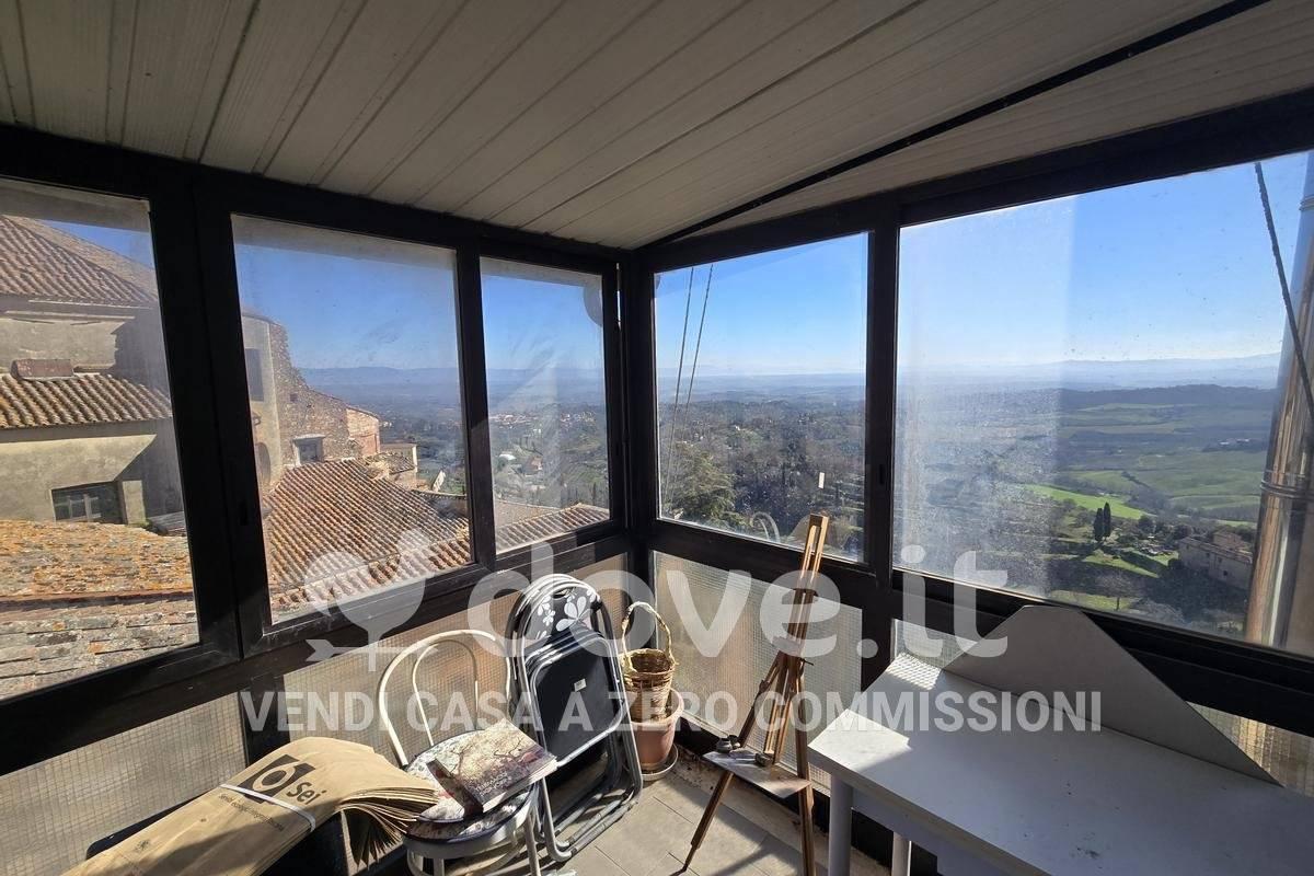 3-salle Penthouse à Montepulciano, Italy No. 26300