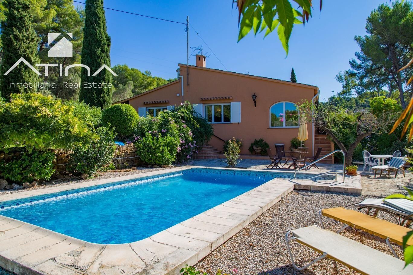 Casa de 4 dormitorios en Dénia, Spain No. 164080