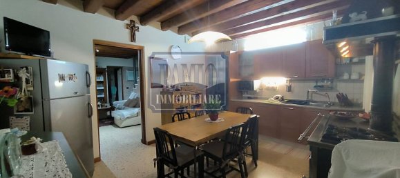 5 bedrooms House in Trevignano, Italy No. 328849 4