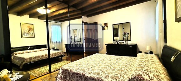 5 bedrooms House in Trevignano, Italy No. 328849 13