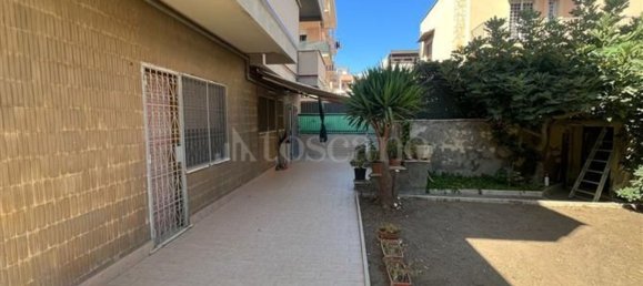 Квартира с 6 комнатами в Рим, Италия № 44892 7