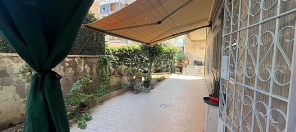 Квартира с 6 комнатами в Рим, Италия № 44892 2