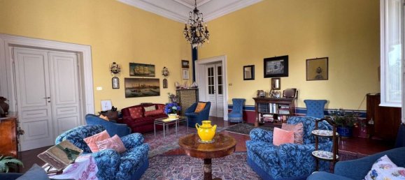 5 bedrooms Apartment in Rome, Italy No. 130904 33