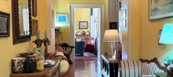 5 bedrooms Apartment in Rome, Italy No. 130904 11