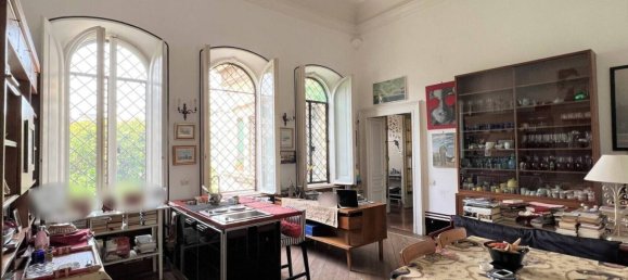 5 bedrooms Apartment in Rome, Italy No. 130904 20