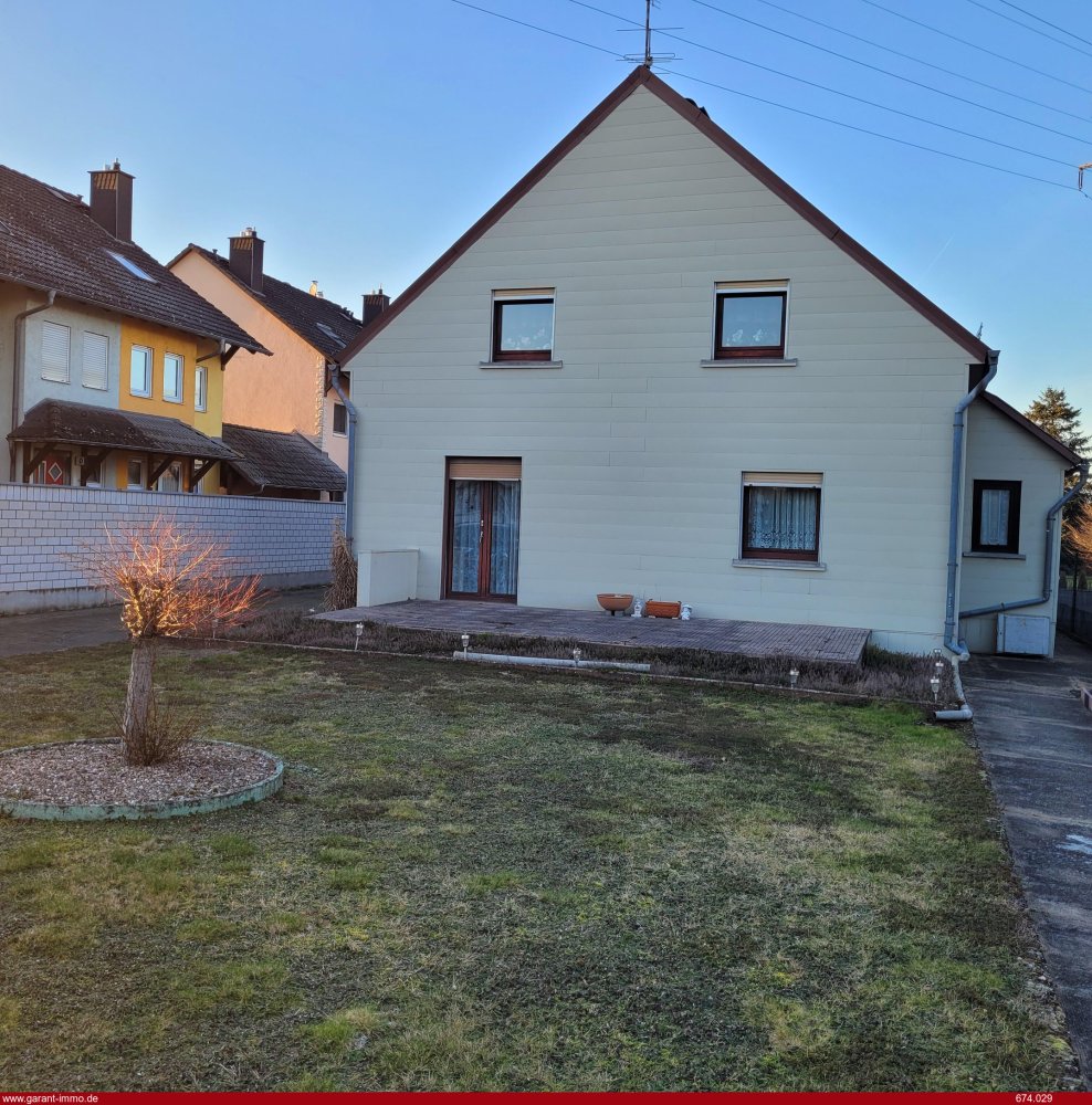 8غرفة تاون هاوس في Aschaffenburg, Germany رقم 117738