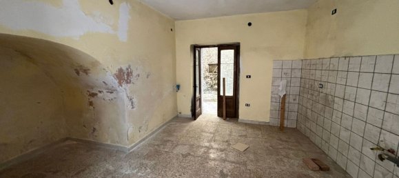5 Schlafzimmer Haus in Montoro, Italy, Nr. 322545 10