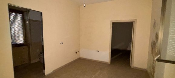 5 Schlafzimmer Haus in Montoro, Italy, Nr. 322545 5