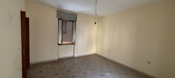 5 Schlafzimmer Haus in Montoro, Italy, Nr. 322545 7