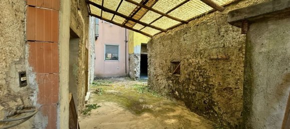 5 Schlafzimmer Haus in Montoro, Italy, Nr. 322545 16