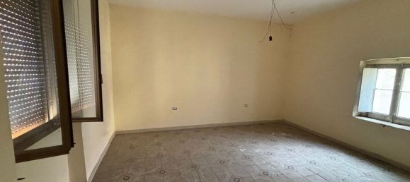 5 Schlafzimmer Haus in Montoro, Italy, Nr. 322545 8