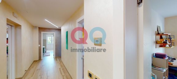 3 bedrooms Apartment in Udine, Italy No. 69351 3