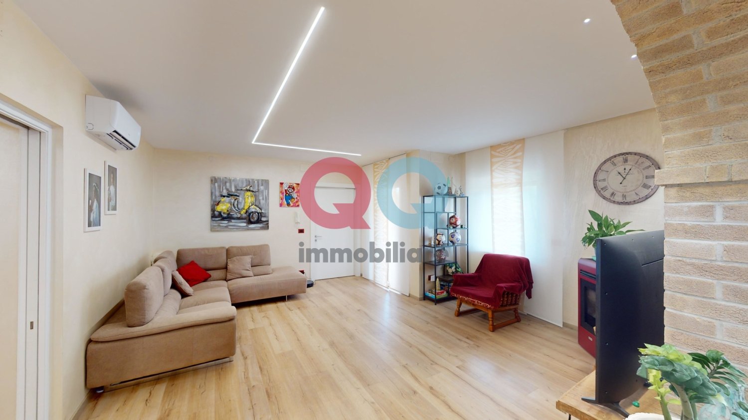 3 bedrooms Apartment in Udine, Italy No. 69351