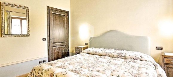  Castillos de 16 dormitorios en Tuoro sul Trasimeno, Italy No. 52725 24