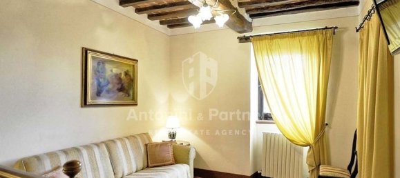  Castillos de 16 dormitorios en Tuoro sul Trasimeno, Italy No. 52725 6