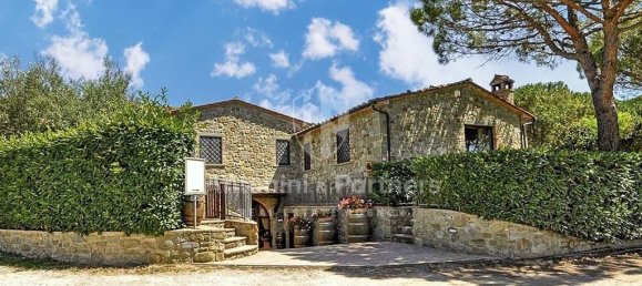  Castillos de 16 dormitorios en Tuoro sul Trasimeno, Italy No. 52725 38