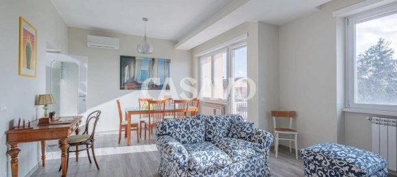 5 rooms Apartment in Rome, Italy No. 7546 2