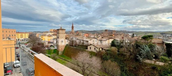 Квартира с 3 спальнями в Виньола, Италия № 164074 5