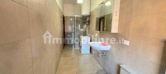 Квартира с 3 спальнями в Виньола, Италия № 164074 11