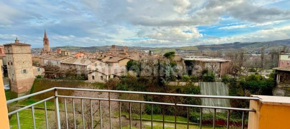 Квартира с 3 спальнями в Виньола, Италия № 164074 2