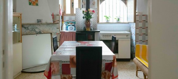 8 rooms House in Ripabottoni, Italy No. 255773 7