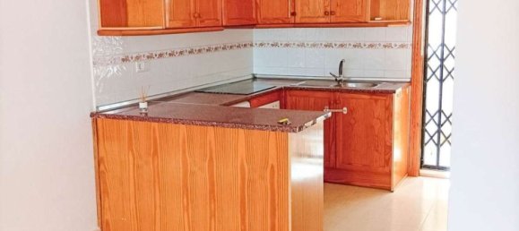 2 bedrooms House in Alicante, Spain No. 185604 4