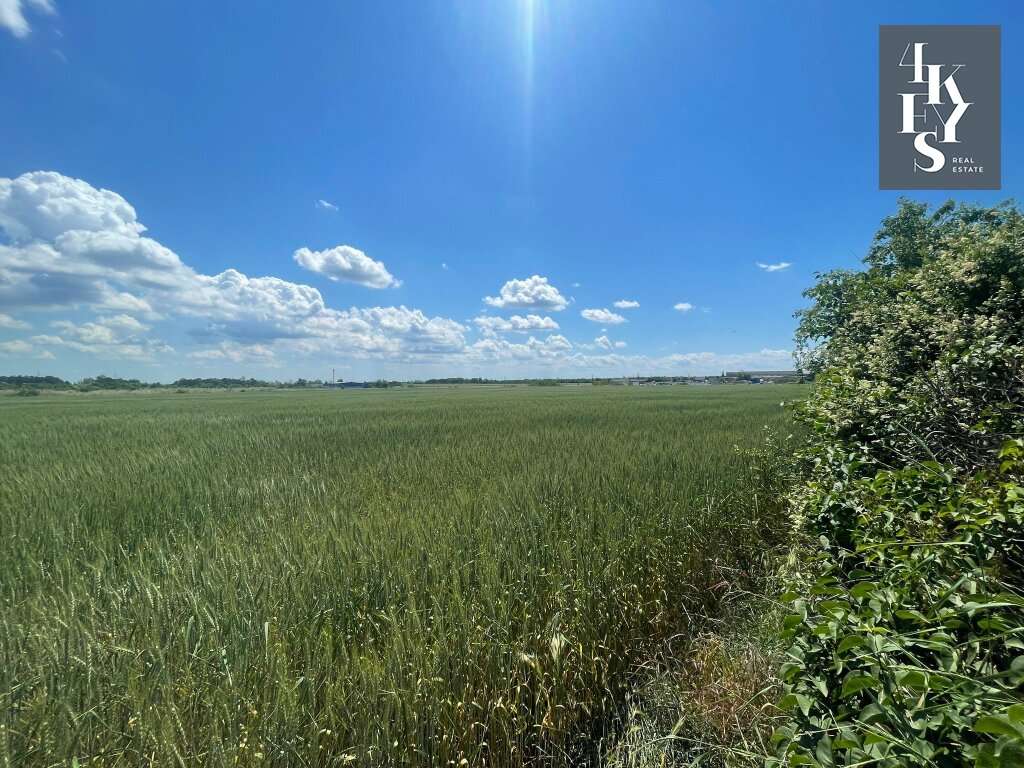  Land in Hagenbrunn, Austria No. 48910