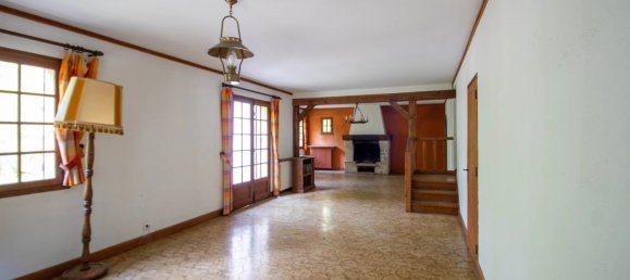 6 rooms House in Noisy-sur-Ecole, France No. 173568 2