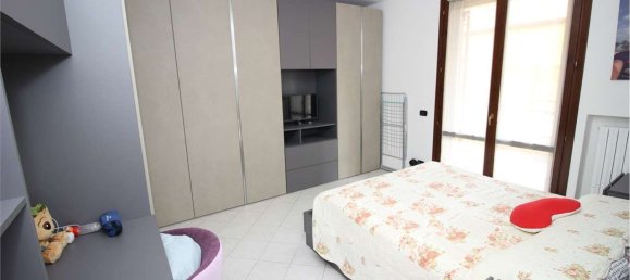 4 chambres Appartement à Sassuolo, Italy No. 351525 22