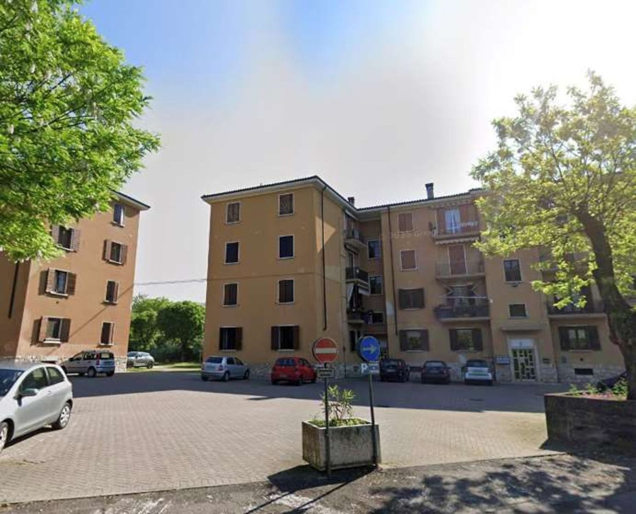 4 bedrooms Apartment in Verona, Italy No. 357552