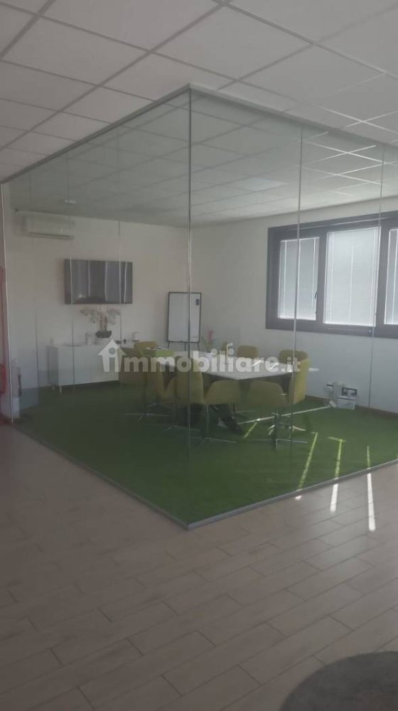 3غرفة مكتب في San Genesio ed Uniti, Italy رقم 296480