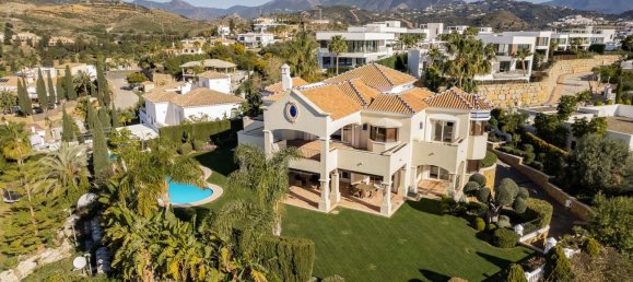 5 bedrooms Villa in Benahavis, Spain No. 89226 17