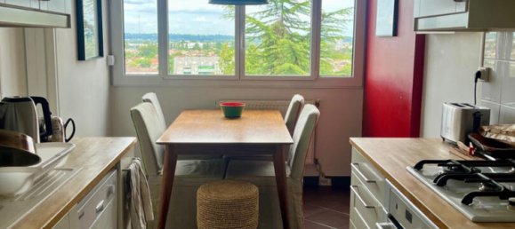 Apartamento de 4 dormitorios en Talence, France No. 280175 3