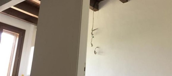 4 rooms House in Bologna, Italy No. 219327 3