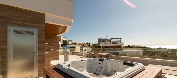 Villa de 4 dormitorios en Orihuela, Spain No. 6385 28