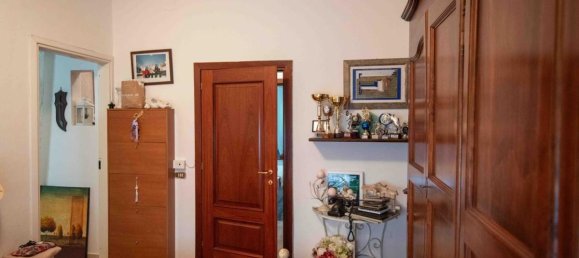 6 bedrooms Villa in Vecchiano, Italy No. 353564 5