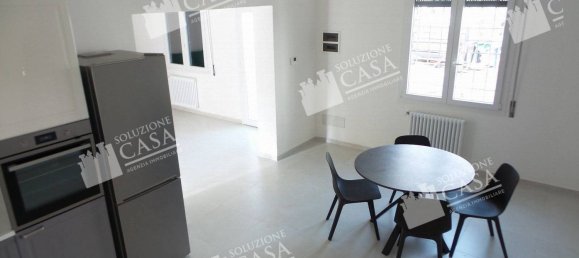 5-Zimmer Wohnung in Cento, Italy, Nr. 18477 8