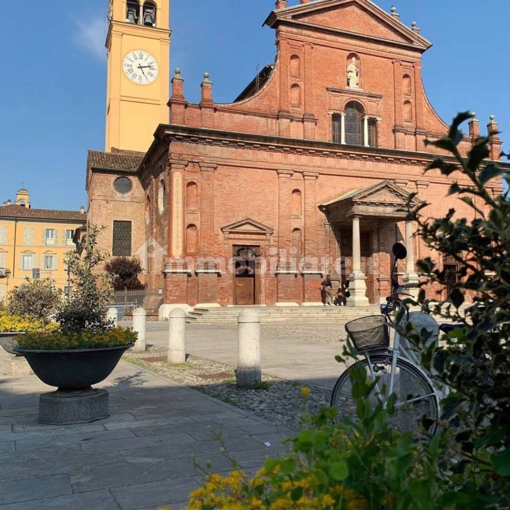 2 غرف نوم شقة في Codogno, Italy رقم 385270