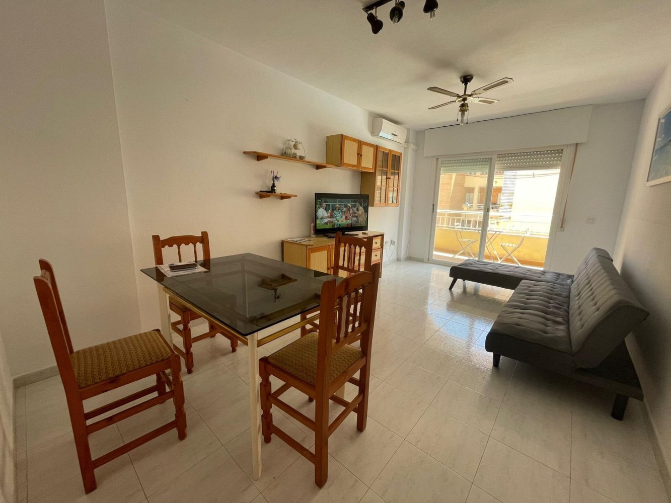 Apartamento T2 em Roquetas de Mar, Spain N.º 139502