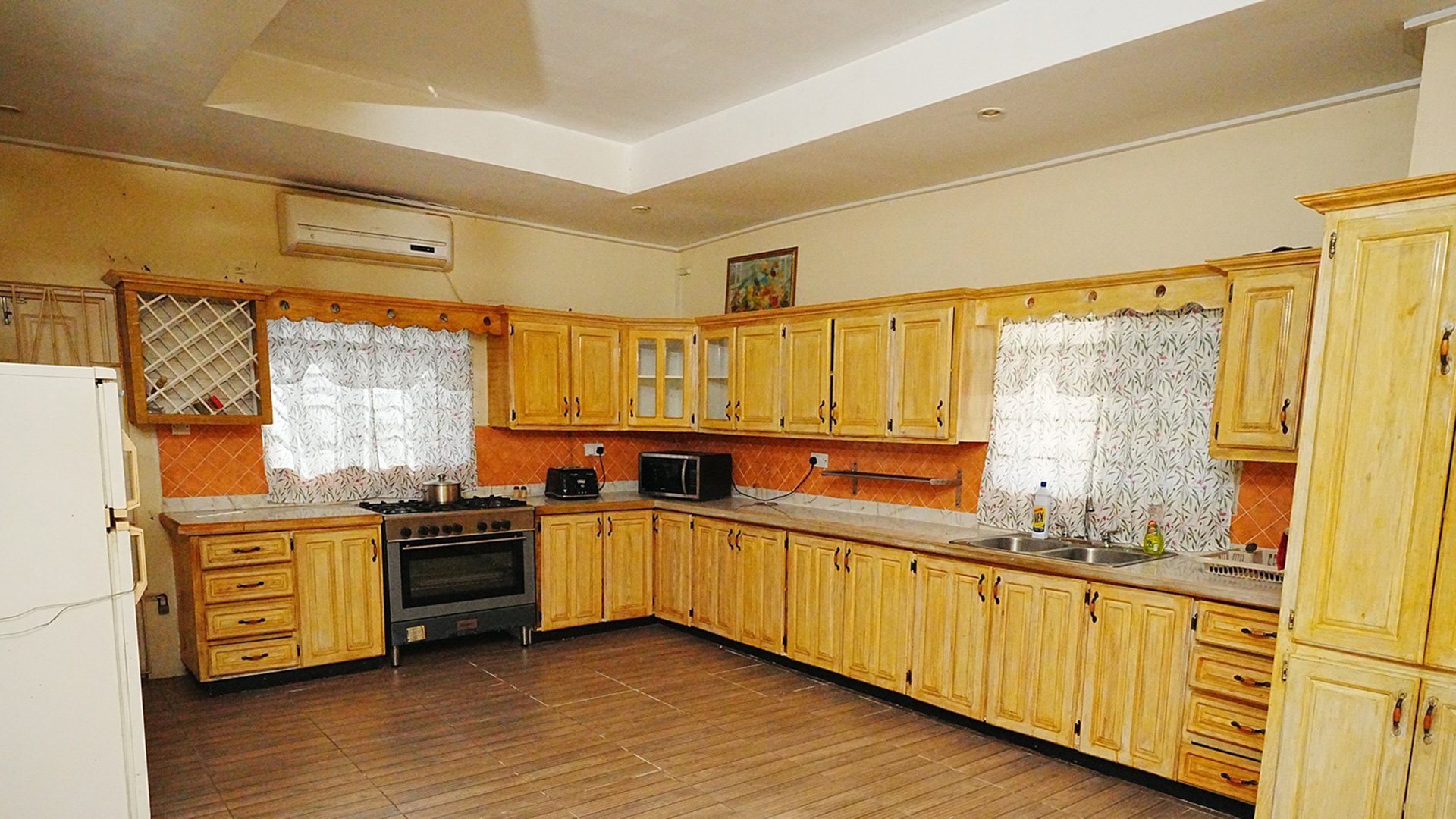 4 bedrooms House in Arnos Vale, Saint Vincent and the Grenadines No. 6