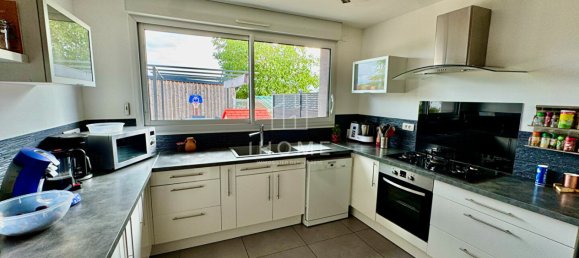 Casa de 4 dormitorios en Sarthe, France No. 299967 5