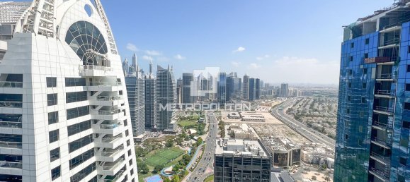 88.4m² Office in Jumeirah Lake Towers, UAE No. 109123 3